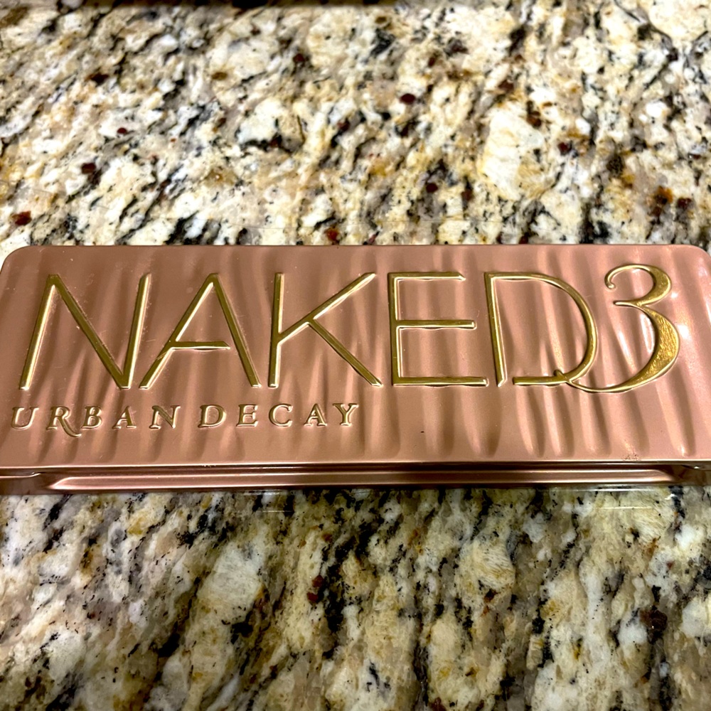 Urban Decay Naked 3 Eyeshadow Palette